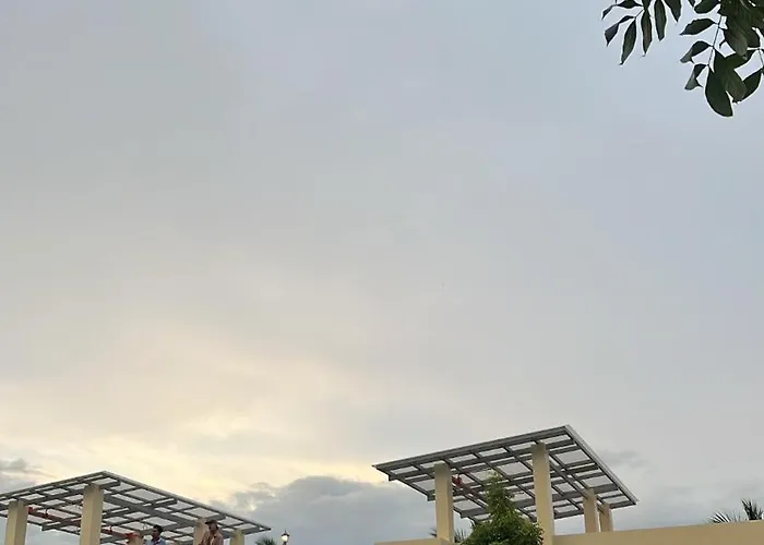 Casa De Lambug * Badian