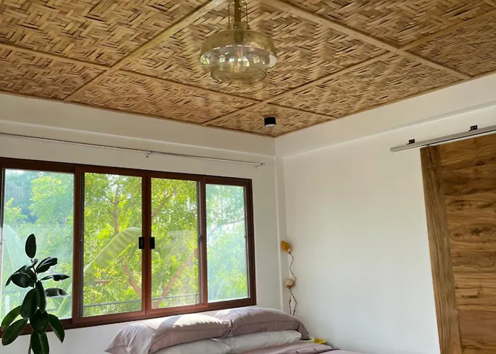 Hotel Casa De Lambug